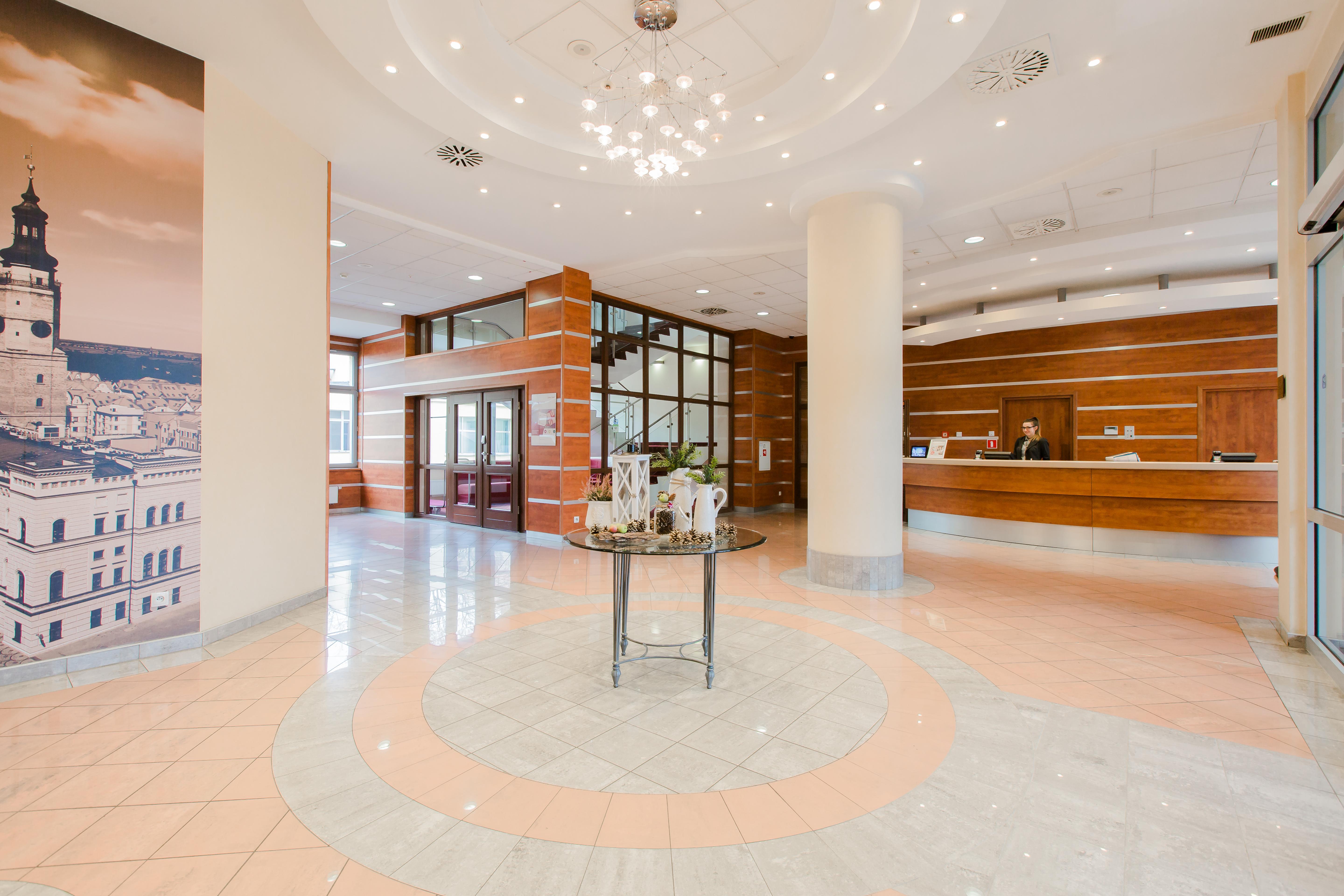 Qubus Hotel Glogow Экстерьер фото