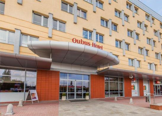 Qubus Hotel Glogow Экстерьер фото
